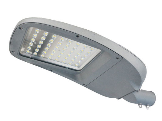 Lâmpada de rua LED IP66 horizontal vertical à prova d'água resistente ao vento 4000K para exterior